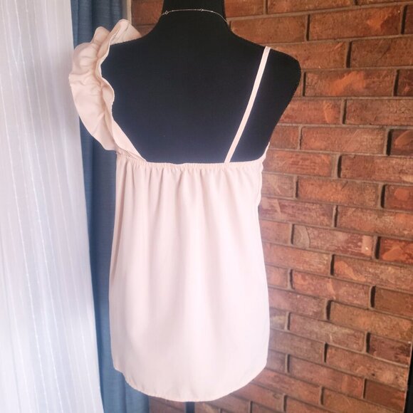 Ruffled Shoulder Sleeveless Blush Colored V-neck Blouse - Size M - Picture 4 of 10